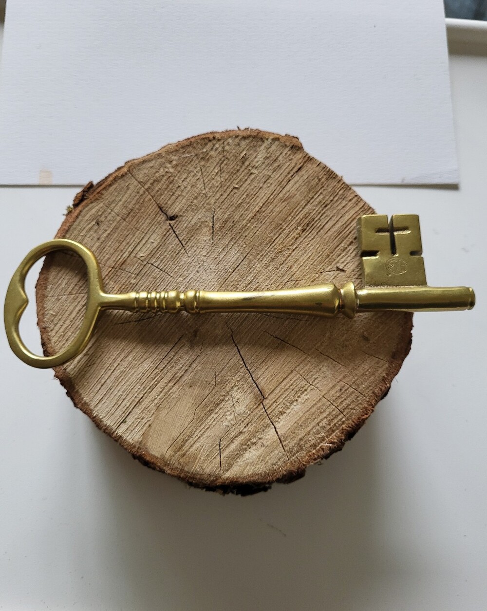 Vintage Williamsburg Restoration Virginia Metal Crafters Large Brass Key